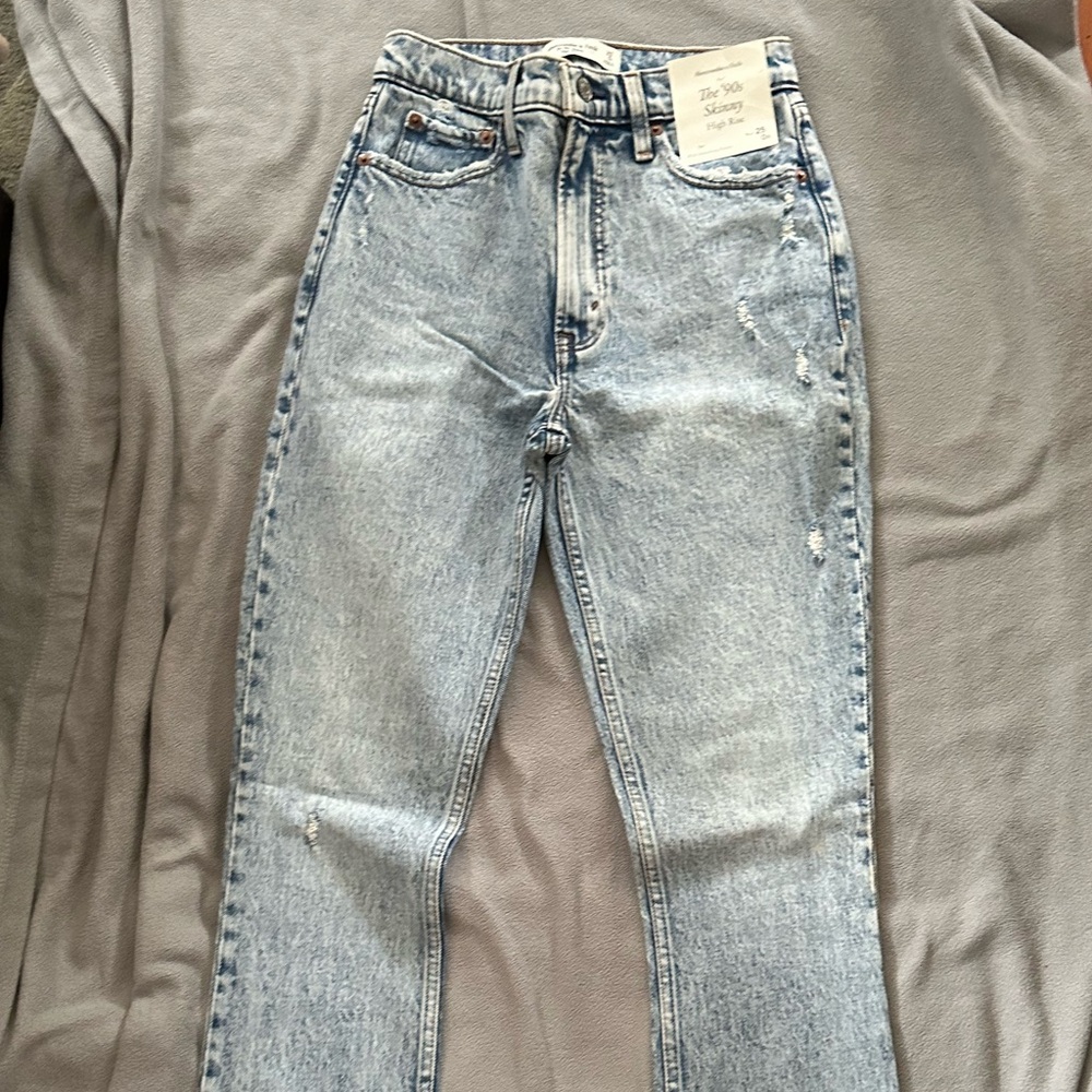 Abercrombie and Fitch 90’s jeans